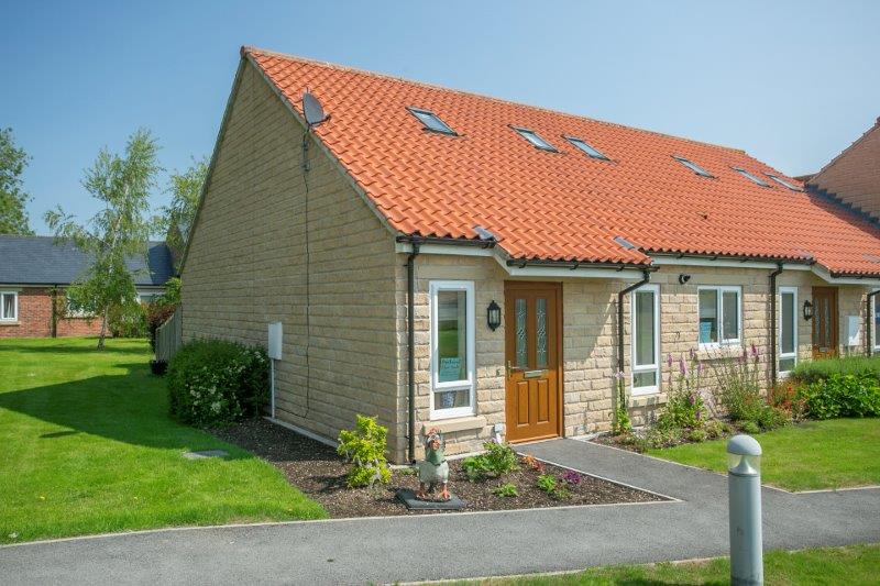 Bungalow 77, Mickle Hill, Pickering, YO18 7NB