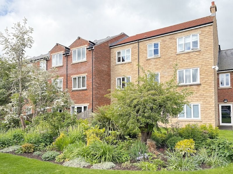 2nd Floor Apartment, Mickle Hill, Pickering