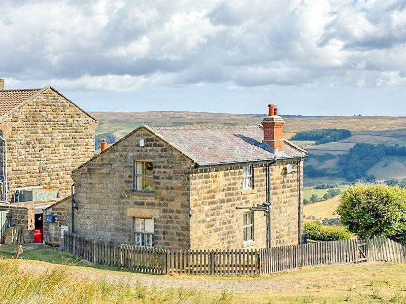 Chimney Bank Cottages, Rosedale YO18 8SE