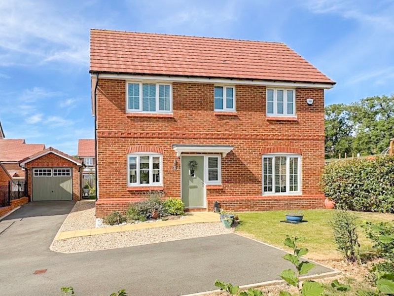 Pasture Road, Kirkbymoorside, York, YO62 6FH